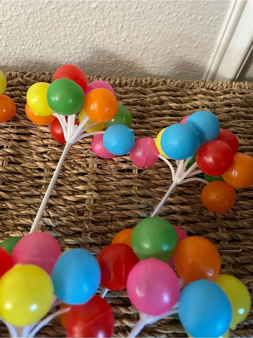 Vintage Balloon Bunch Cake Decorations set of 10!